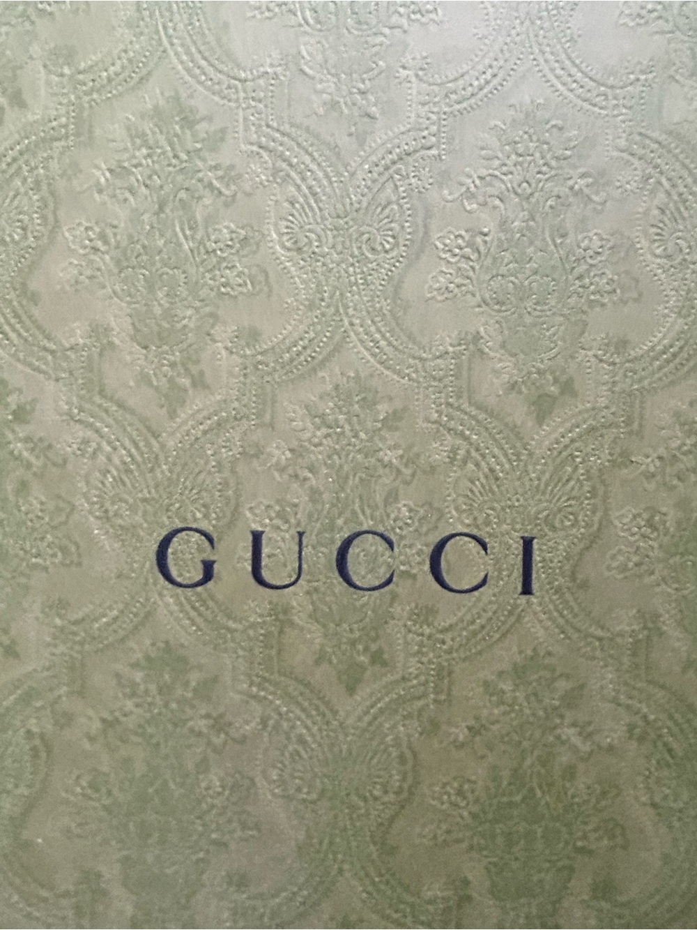 Gucci GG Supreme Tiger Print Black Sandals - like new - Picture 10 of 10
